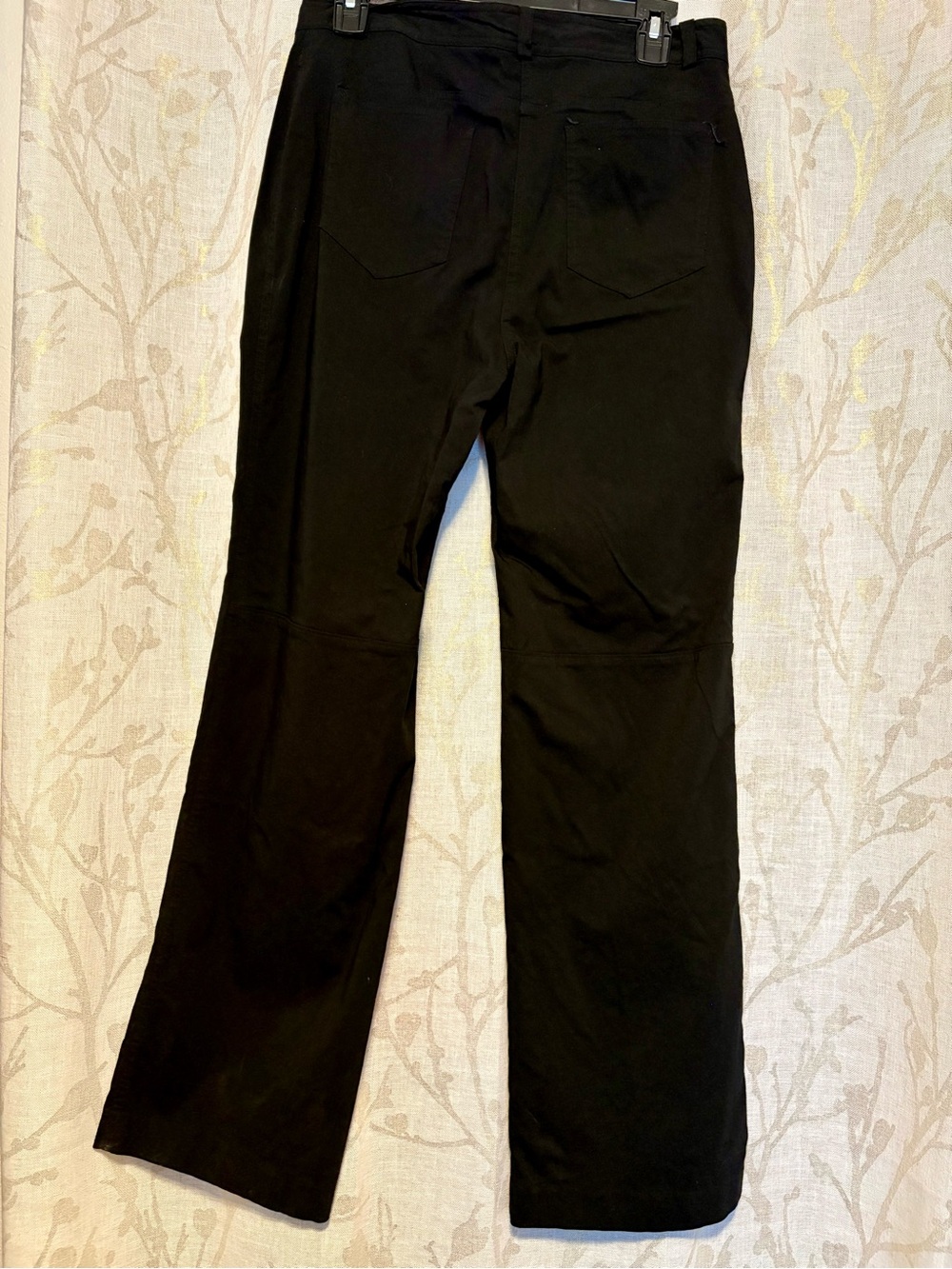 Express Womenโs Black Straight-Leg Dress Pants